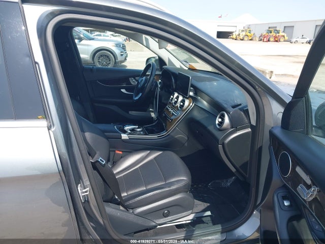 WDC0G4JB4GF084697 Mercedes-Benz GLC 300