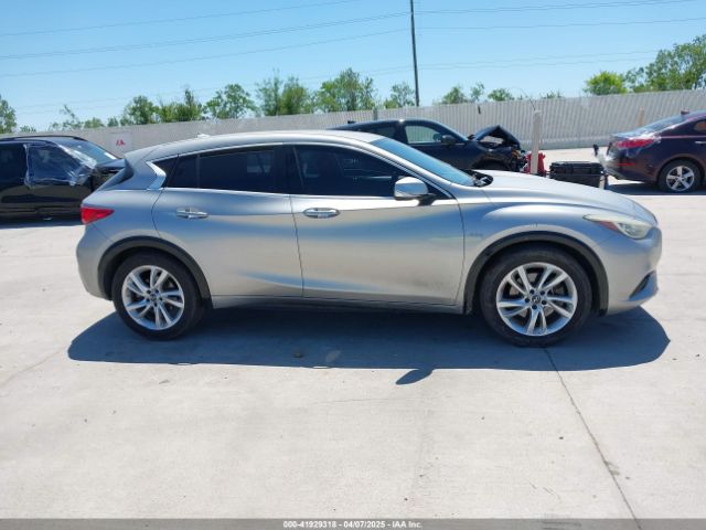 SJKCH5CP3HA033346 Infiniti Qx30 Luxury