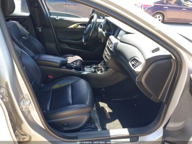 SJKCH5CP3HA033346 Infiniti Qx30 Luxury