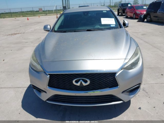 SJKCH5CP3HA033346 Infiniti Qx30 Luxury