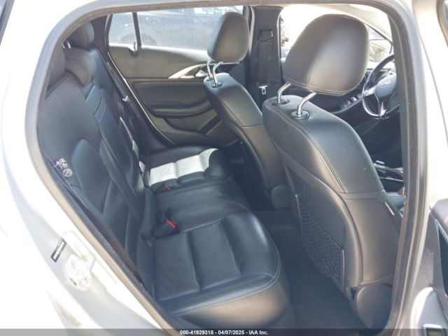 SJKCH5CP3HA033346 Infiniti Qx30 Luxury