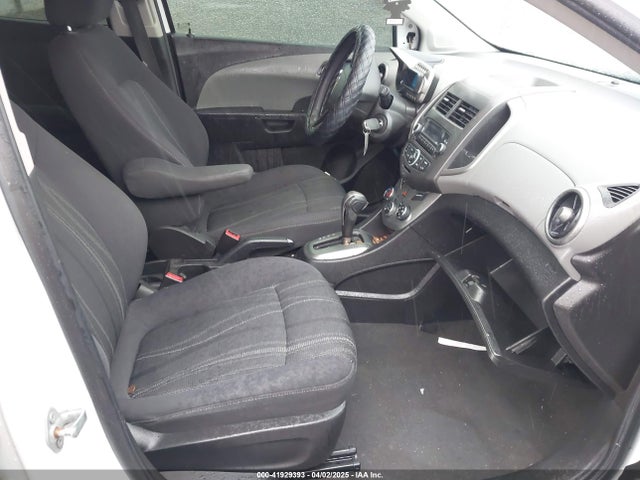 1G1JC6SH5F4198067 Chevrolet Sonic Lt Auto