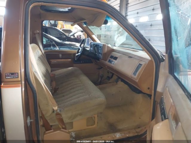 1989 GMC SIERRA 1GTDK14K6KE539600 Photo 4