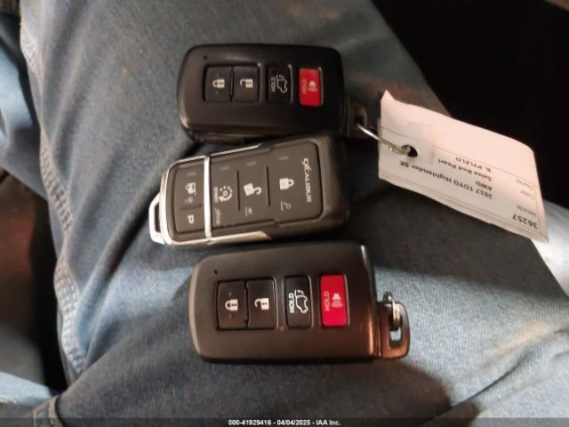 5TDJZRFH8HS420366 Toyota Highlander Se