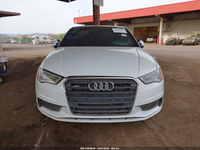 WAUEFGFFXF1125581 Audi A3