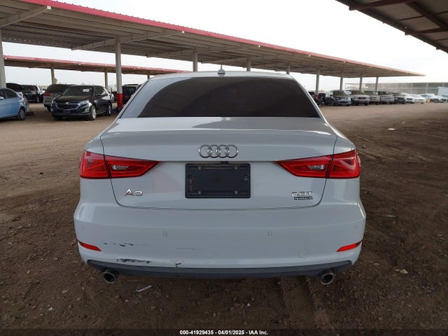 WAUEFGFFXF1125581 Audi A3