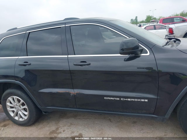 1C4RJEAG3FC944427 Jeep Grand Cherokee Laredo