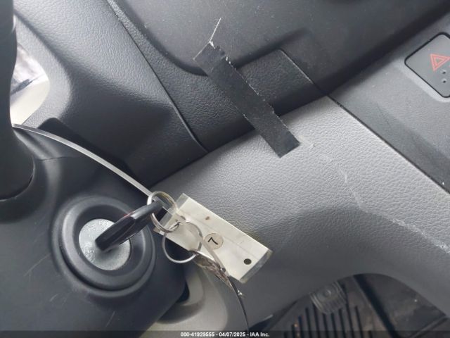 3N6CM0KN9KK702885 Nissan NV200 SV