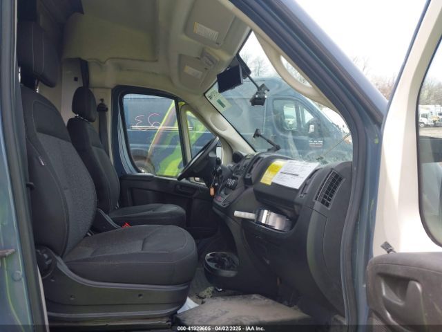 3C6URVJG9KE564263 RAM Promaster 3500 Cargo Van High Roof 159 Wb Ext
