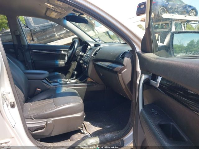 5XYKTCA61EG496867 KIA SORENTO LX