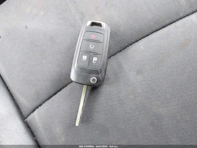 KL7CJRSB7FB180178 Chevrolet Trax Lt