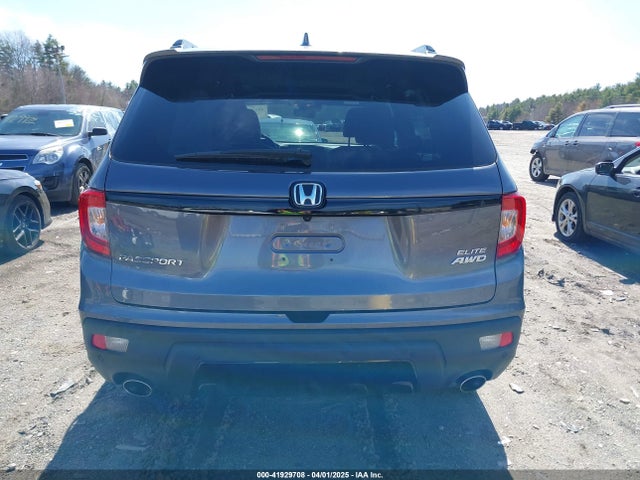 5FNYF8H08MB011467 Honda Passport Awd Elite