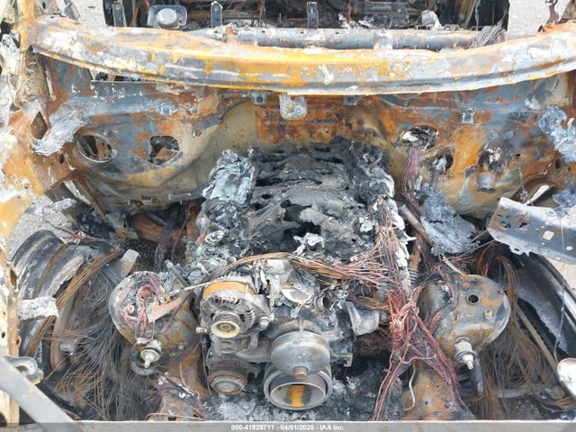 3GCPYFEL9MG412514 Chevrolet Silverado 1500 4wd  Short Bed Lt Trail Boss