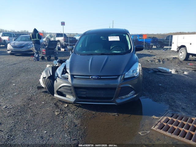 1FMCU9GX1GUB67636 Ford ESCAPE SE
