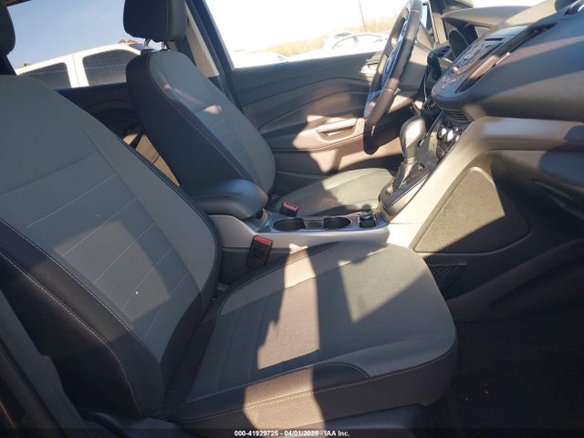 1FMCU9GX1GUB67636 Ford ESCAPE SE