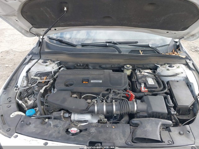 1HGCV2F90JA024862 Honda Accord Touring 2.0t