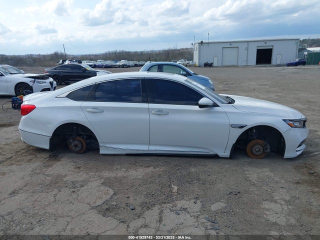 1HGCV2F90JA024862 Honda Accord Touring 2.0t