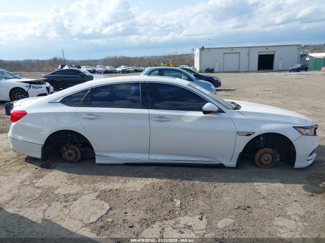1HGCV2F90JA024862 Honda Accord Touring 2.0t