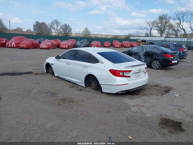 1HGCV2F90JA024862 Honda Accord Touring 2.0t