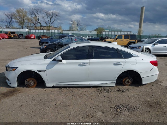1HGCV2F90JA024862 Honda Accord Touring 2.0t