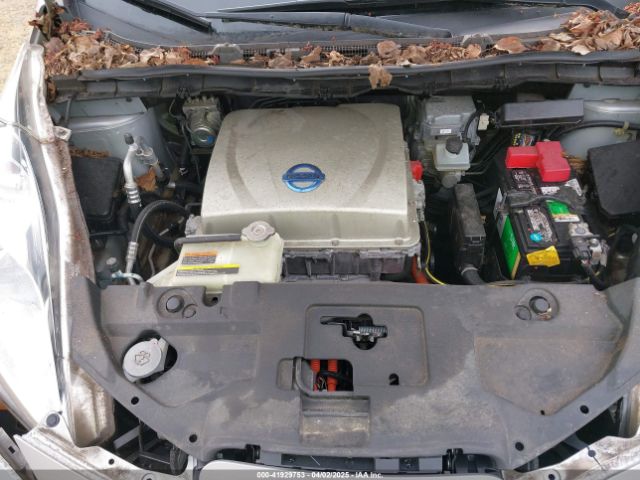 1N4AZ0CP2GC301712 Nissan LEAF S