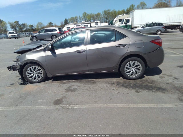 Toyota COROLLA LE 2019 2T1BURHEXKC138400 Image 15