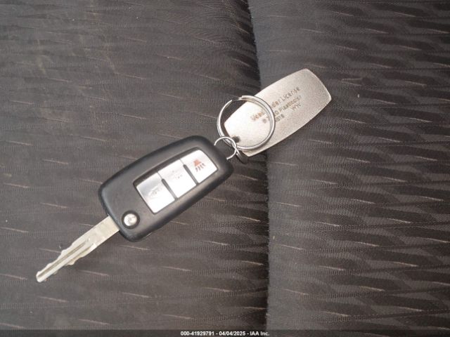 JN8AT2MTXHW387066 Nissan ROGUE S