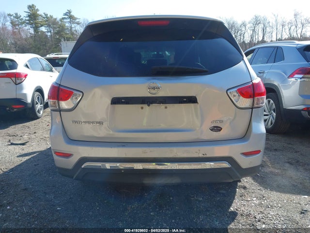 5N1AR2MM9GC600801 Nissan Pathfinder S