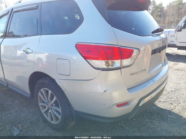 5N1AR2MM9GC600801 Nissan Pathfinder S