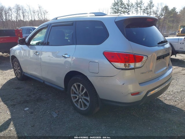 5N1AR2MM9GC600801 Nissan Pathfinder S