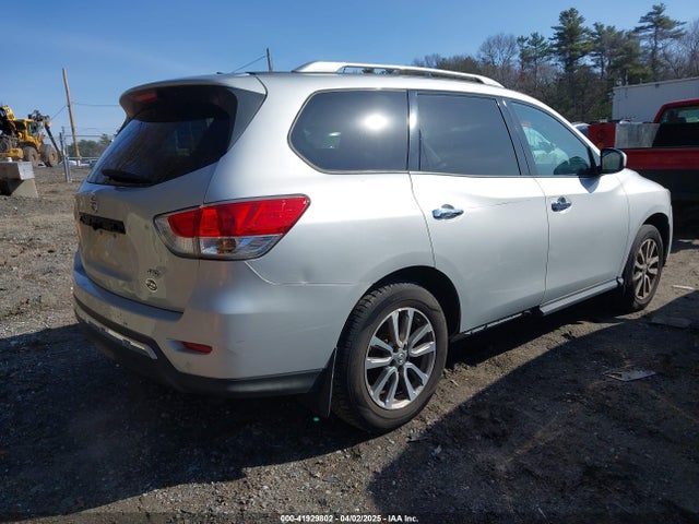 5N1AR2MM9GC600801 Nissan Pathfinder S