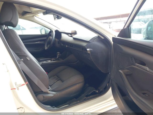 3MZBPABL3MM251273 Mazda Mazda3 Select