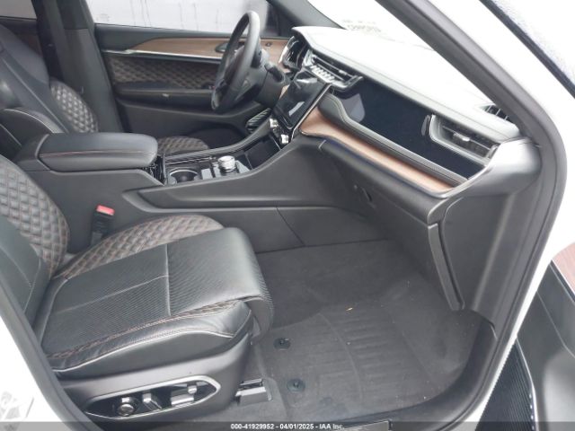 2022 JEEP GRAND CHEROKEE 1C4RJGEG2N8569685 Photo 4