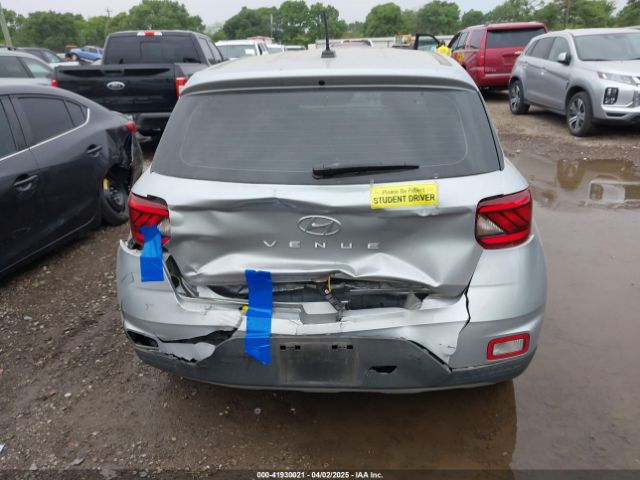 KMHRB8A35PU215977 Hyundai Venue Se
