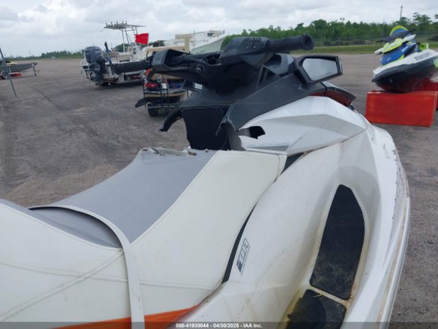 2011 SEADOO GTI 130 YDV30955F111 Photo 4