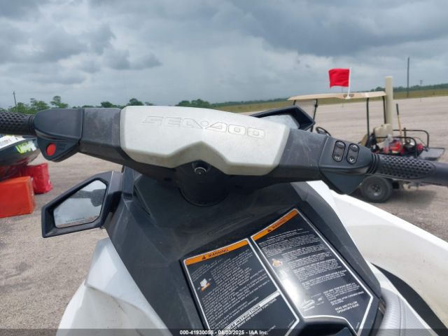 2011 SEADOO GTI 130 YDV30936F111 Photo 6