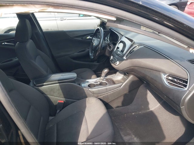 1G1ZD5ST1JF277134 Chevrolet MALIBU LT