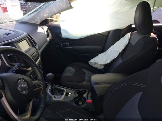 1C4PJMASXGW359186 Jeep Cherokee Sport