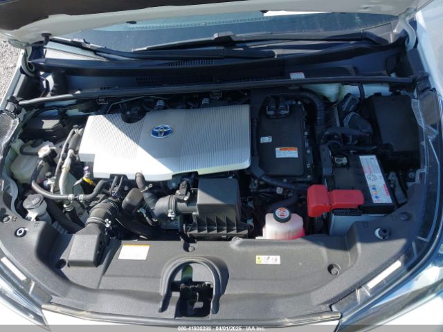 JTDKAMFUXN3159170 Toyota Prius Le
