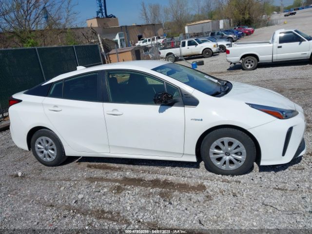 JTDKAMFUXN3159170 Toyota Prius Le