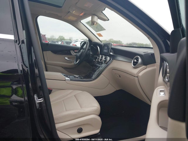 WDC0G4KB2HF260517 Mercedes-Benz Glc 300 4matic