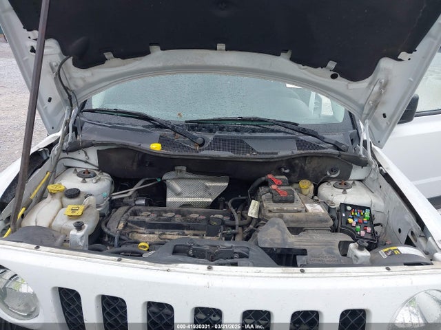 1C4NJPBA4FD427961 Jeep Patriot
