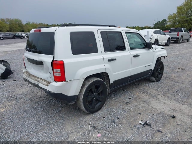 1C4NJPBA4FD427961 Jeep Patriot