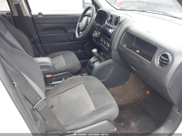 1C4NJPBA4FD427961 Jeep Patriot