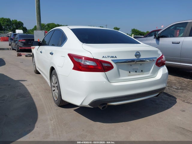 1N4AL3AP7JC165820 Nissan Altima 2.5 S