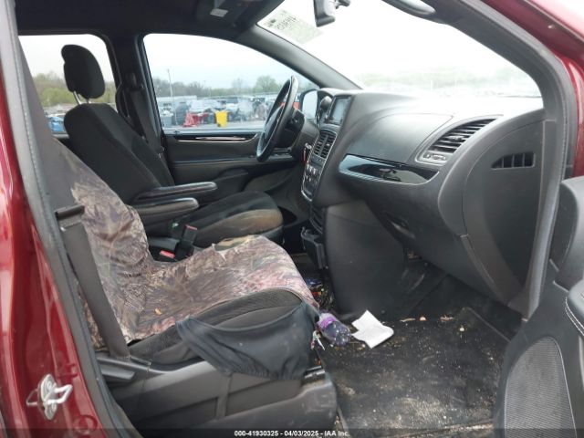 2C4RDGBG3JR166423 Dodge Grand Caravan Se Plus