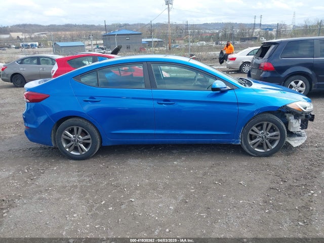KMHD84LFXHU064287 Hyundai ELANTRA SE