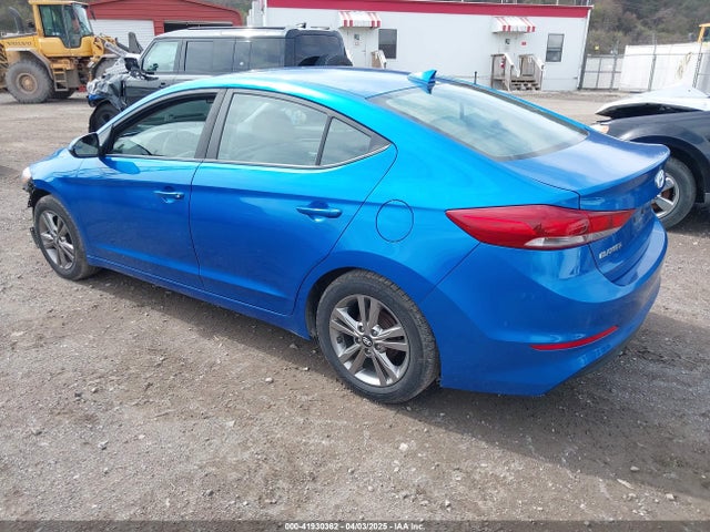 KMHD84LFXHU064287 Hyundai ELANTRA SE