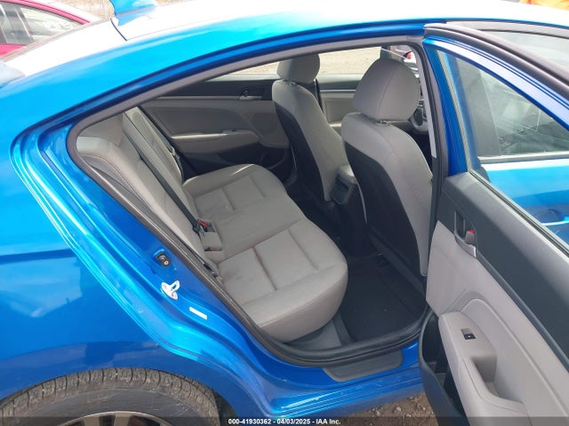 KMHD84LFXHU064287 Hyundai ELANTRA SE