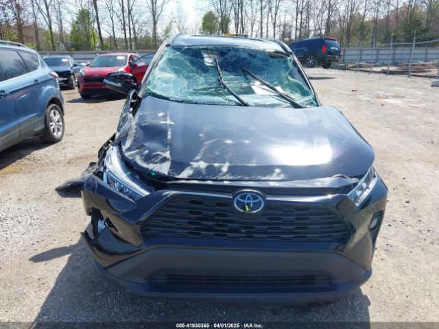 2T3P1RFV6MC241180 Toyota Rav4 Xle